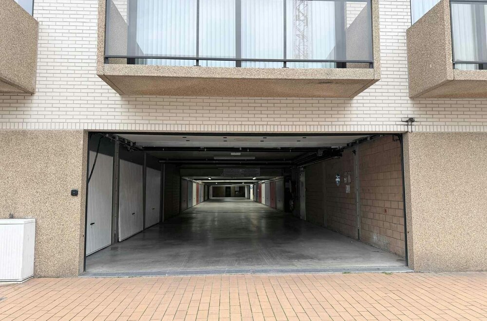 ondergrondse-garagebox-te-koop-te-centrum-middelkerke-005.jpg