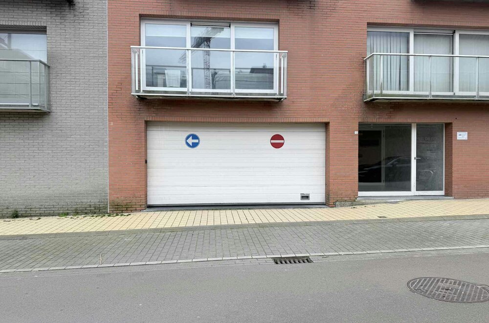 ondergrondse-garagebox-te-koop-te-centrum-middelkerke-007.jpg
