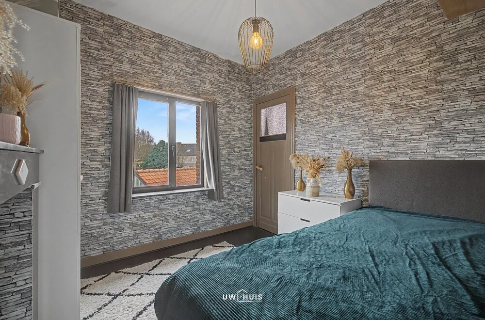karaktervolle-starterswoning-met-3-slaapkamers-en-zonnige-tuin-in-het-centrum-van-beveren011.jpg