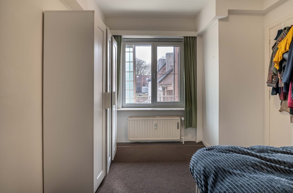 2-slaapkamerappartement-dichtbij-station-gent-sint-pieters-008.jpg