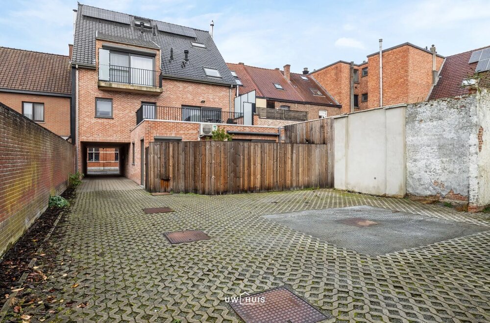 ruim-gelijkvloers-appartement-124-m-met-3-slaapkamers-groot-terras-en-epc-a-centrum-lokeren014.jpg