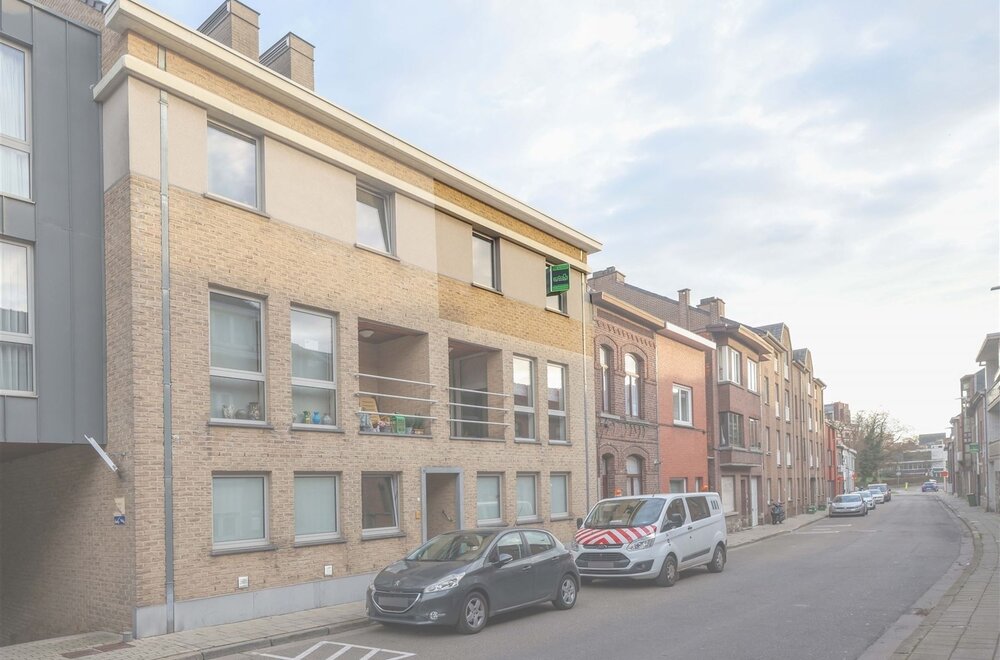 energiezuinig-appartement-met-een-zeer-gunstige-ligging-in-hartje-sint-truiden-009.jpg