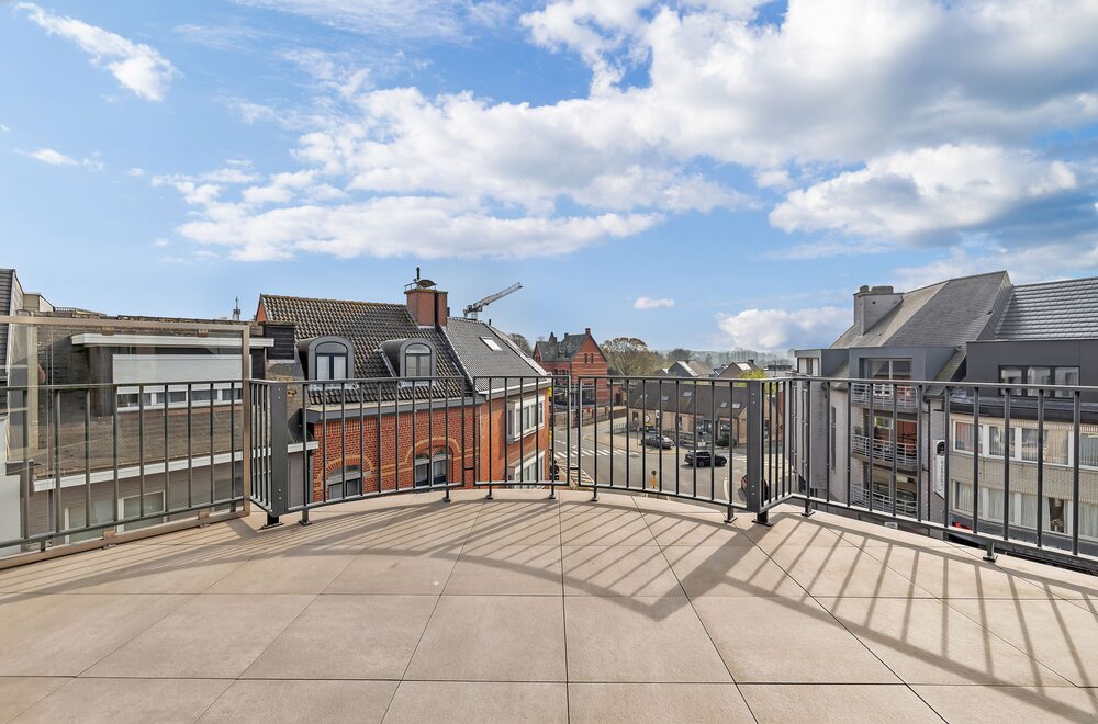luxe-penthouse-met-2-slpks-5-terrassen-centrum-zottegem008.jpg