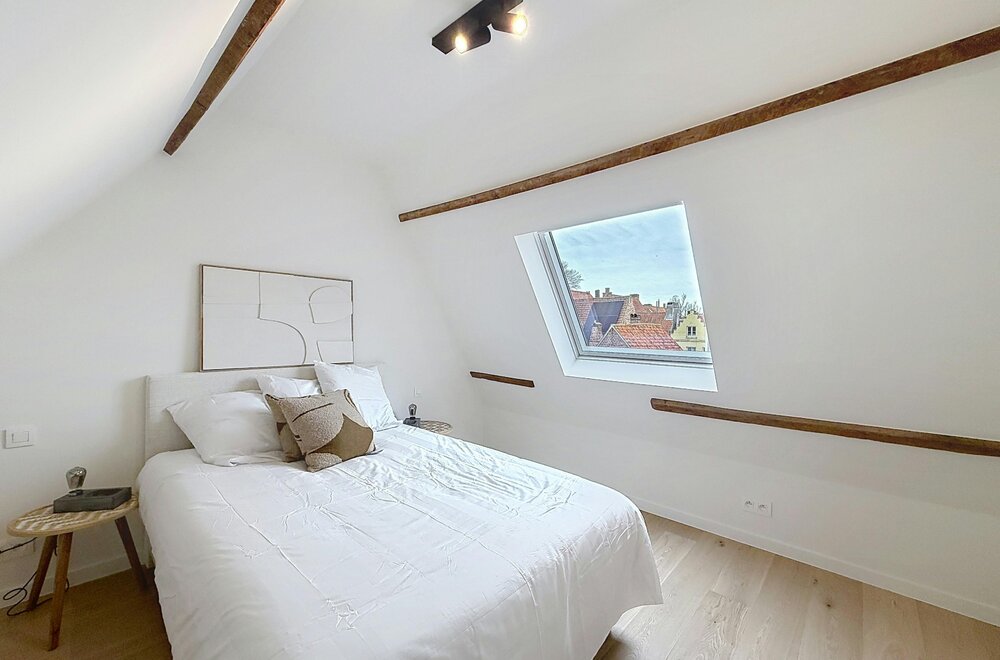 kwalitatief-gerenoveerd-huis-met-3-slaapkamers-in-brugge014.jpg