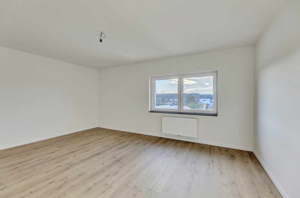 volledig-gerenoveerde-woning-met-4-slpks-en-tuin010.jpg