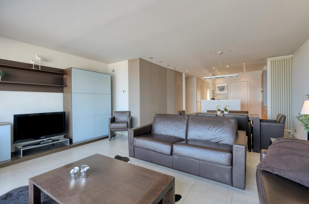 gemeubeld-appartement-koop-in-blankenberge-met-zeezicht003.jpg