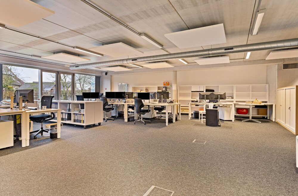 opbrengsteigendom-bestaande-uit-een-kantoorgebouw-te-koop014.jpg