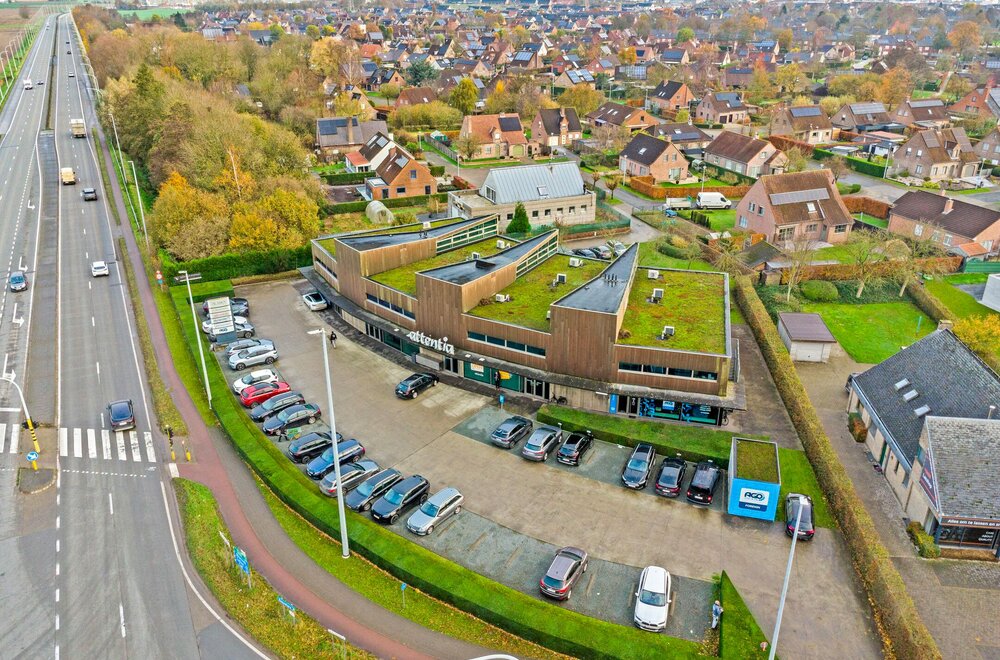 opbrengsteigendom-bestaande-uit-een-kantoorgebouw-te-koop017.jpg