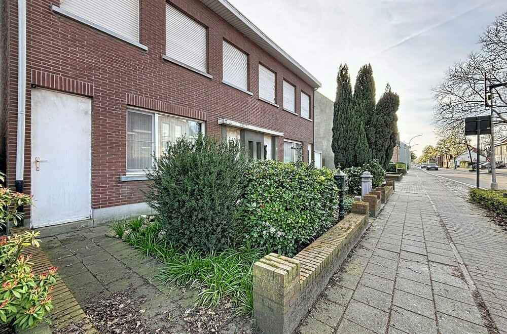 te-renoveren-woning-te-koop-in-wuustwezel-003.jpg