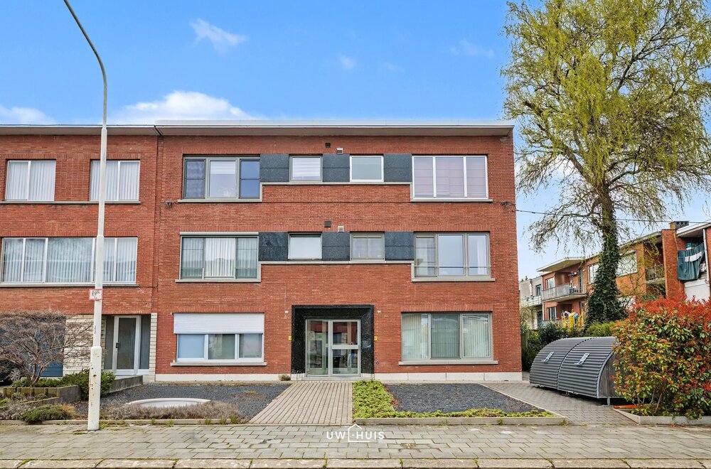 gezellig-gelijkvloers-appartement-in-zwijndrecht-met-ruime-tuin008.jpg