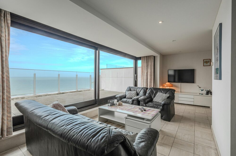 penthouse-appartement-met-grote-terrassen-op-de-zeedijk-004.jpg