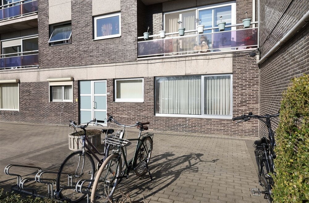 lichtrijk-gelijkvloers-appartement-met-2-slaapkamers-terras-n-garagebox-rustig-en-centraal-gelegen-016.jpg