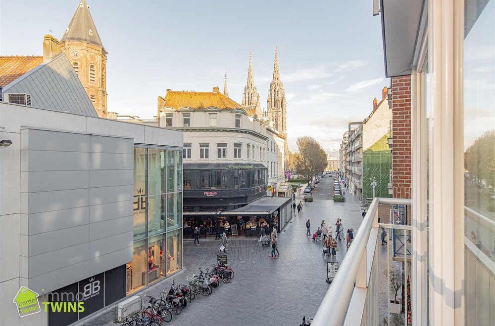 prachtig-gerenoveerd-appartement-met-2-slaapkamers-in-hartje-oostende-010.jpg