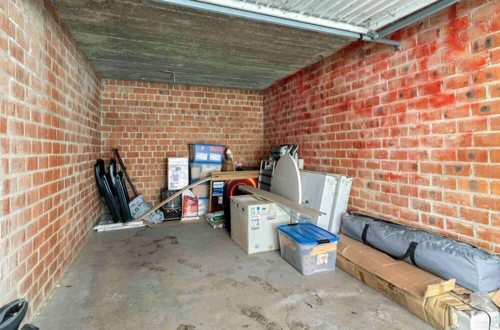 garagebox-te-koop-in-merksem-laarsebaan002.jpg