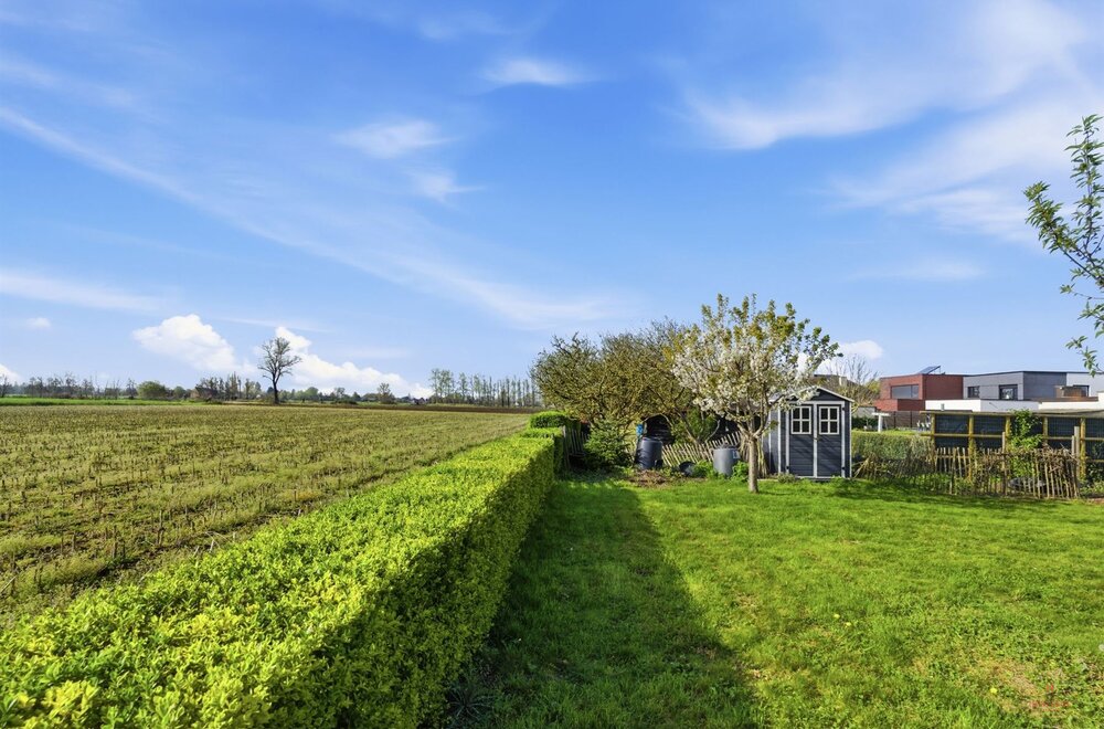 instapklare-woning-met-zuidgerichte-tuin-te-machelen-zulte-023.jpg