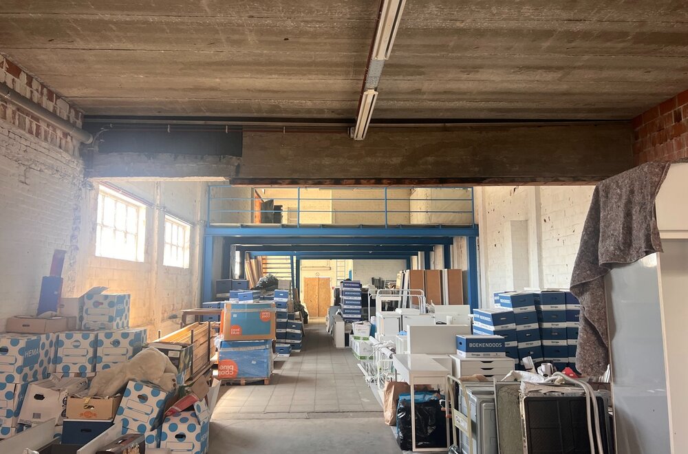 voormalig-fabriekspand-in-het-centrum-van-antwerpen-ideaal-voor-ontwikkeling-kantoren-wooneenheden013.jpg