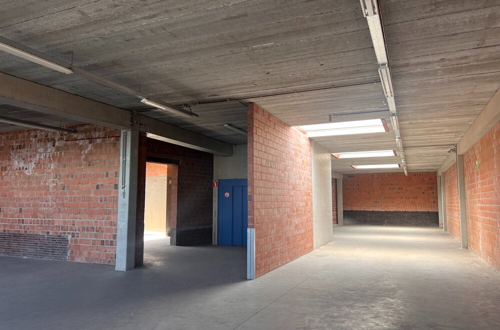 voormalig-fabriekspand-in-het-centrum-van-antwerpen-ideaal-voor-ontwikkeling-kantoren-wooneenheden017.jpg