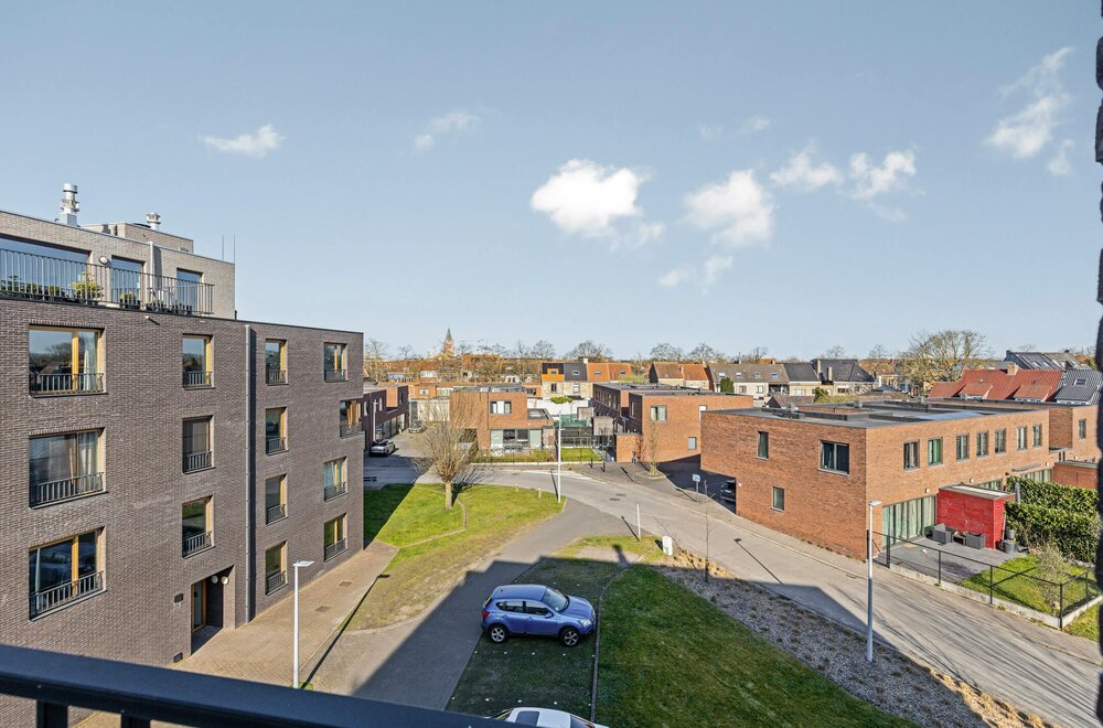 lichtrijk-appartement-met-terras-nabij-damse-vaart-te-brugge014.jpg