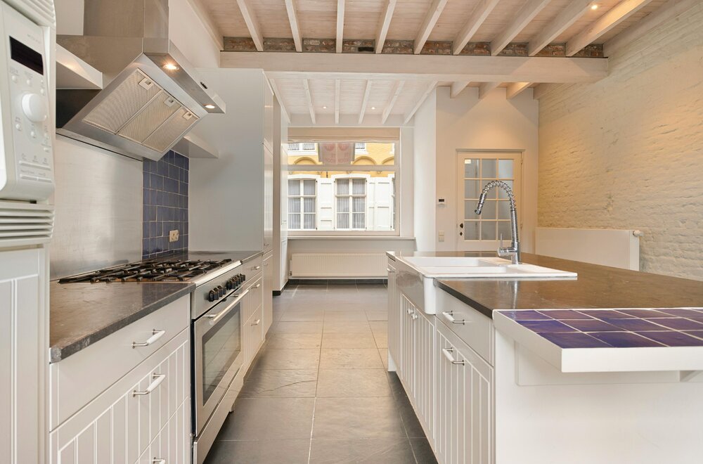 uniek-gerenoveerde-herenwoning-in-brugge-met-3-slaapkamers007.jpg