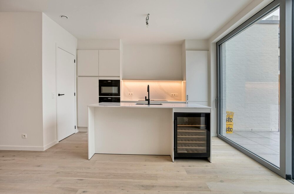 stijlvol-huis-te-centrum-brugge-met-3-slaapkamers-en-garage005.jpg