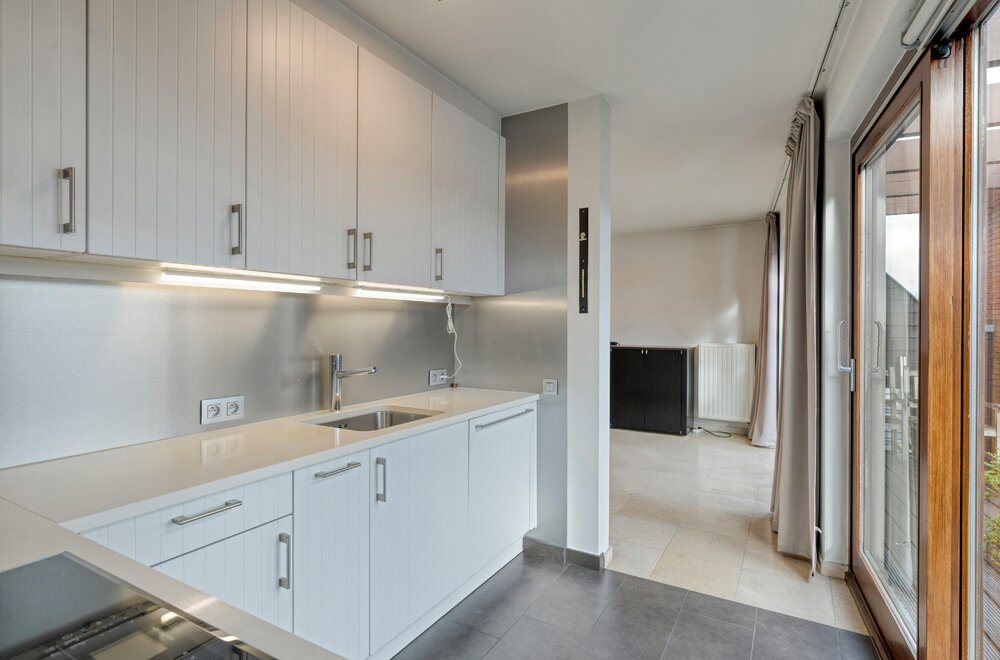 lichtrijk-appartement-met-3-slaapkamers-te-koop-in-brugge005.jpg