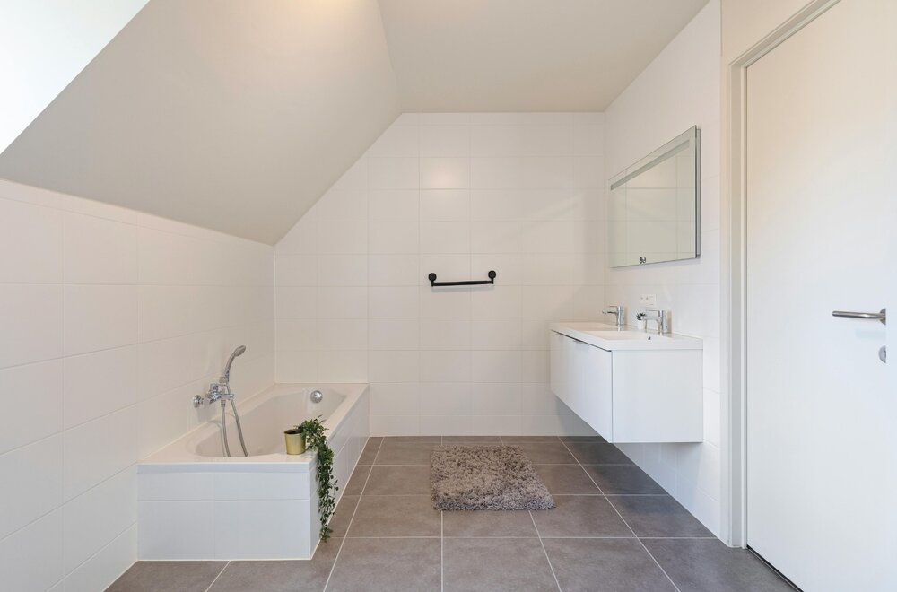 luxueus-appartement-met-2-slaapkamers-te-koop-in-brugge012.jpg