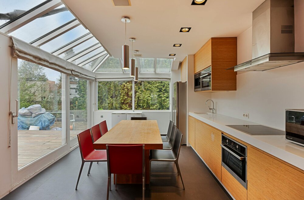 commerci-le-ruimte-met-duplex-appartement-te-koop-in-evere018.jpg