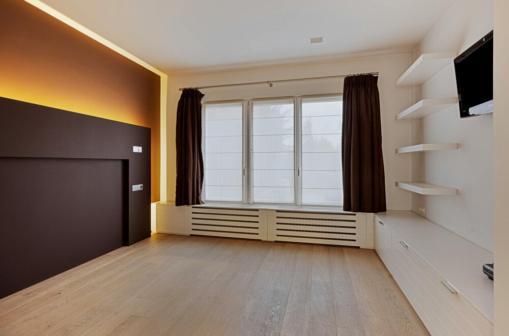 commerci-le-ruimte-met-duplex-appartement-te-koop-in-evere021.jpg