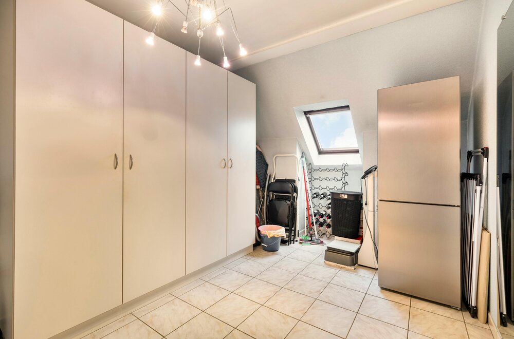 appartement-te-koop-met-dakterras-twee-kamers-en-garage-in-ieper010.jpg