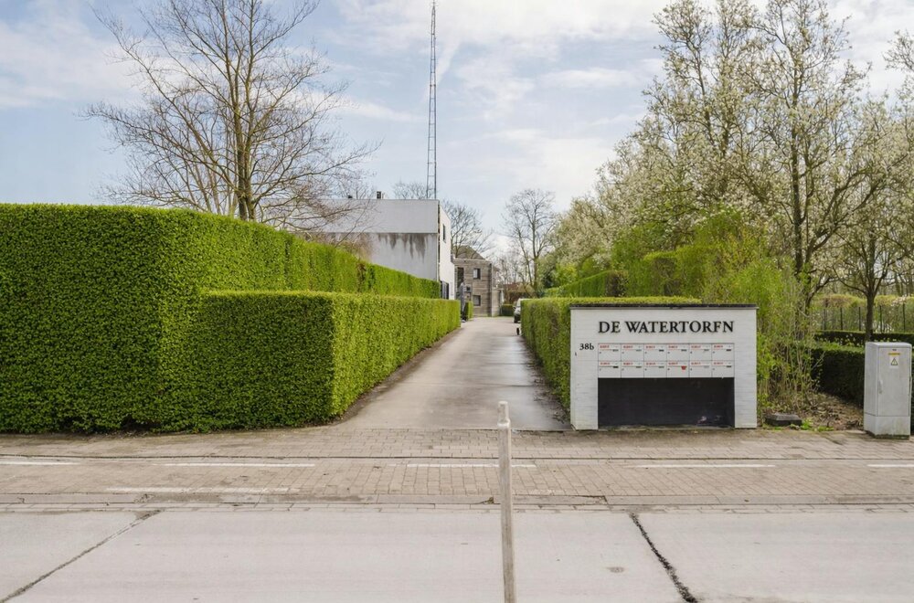 perfect-onderhouden-opbrengsteigendom-te-koop-te-kortrijk002.jpg