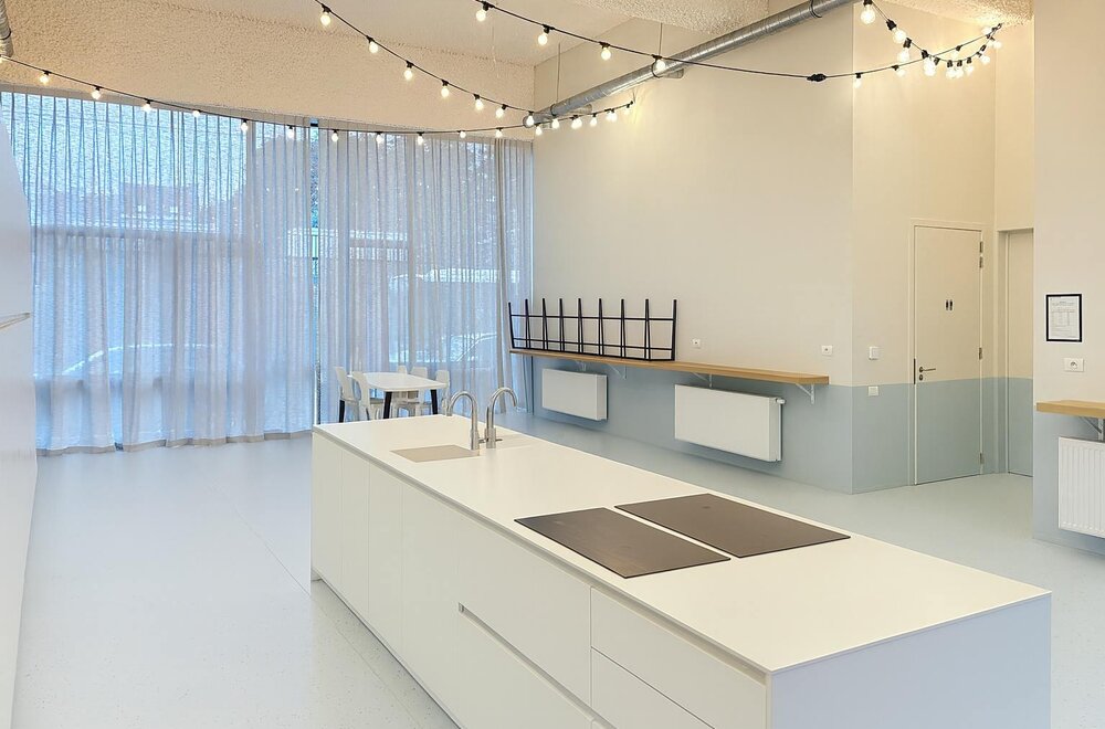 verhuurde-studentenkamer-met-eigen-sanitair-te-koop-004.jpg