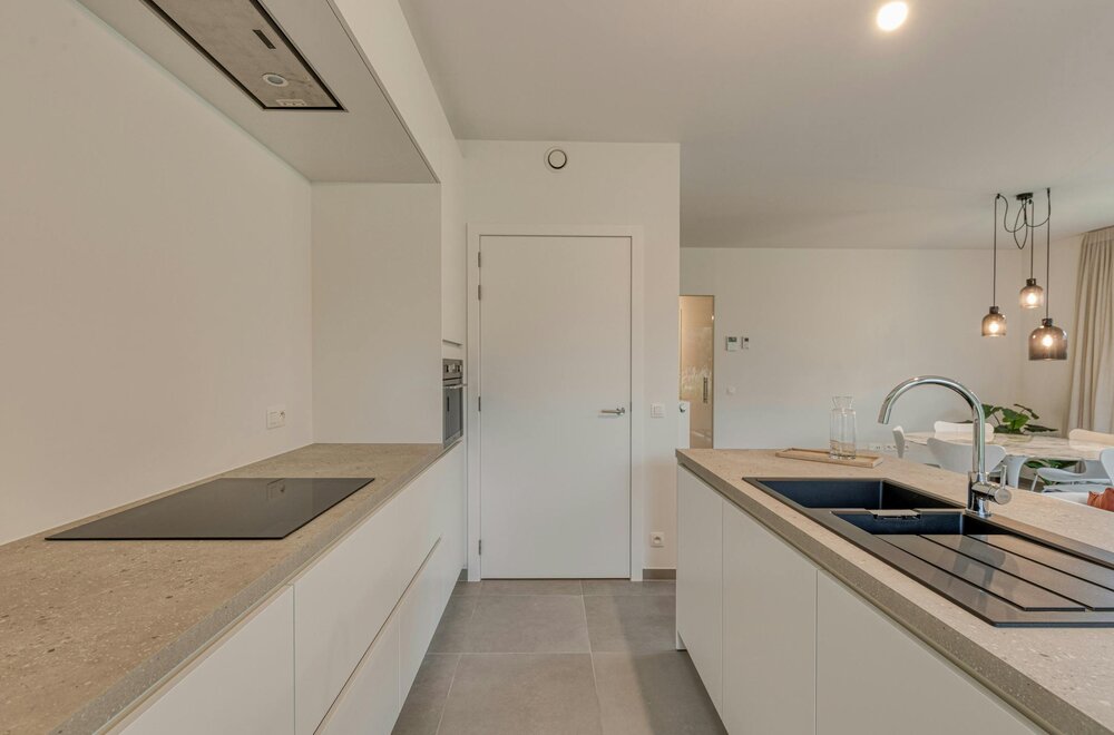 instapklaar-appartement-in-parktuin-nabij-hartje-roeselare-008.jpg