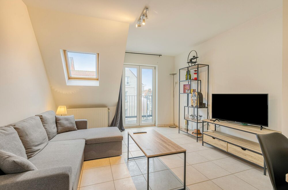 lichtrijk-duplex-appartement-te-koop-in-centrum-blankenberge002.jpg