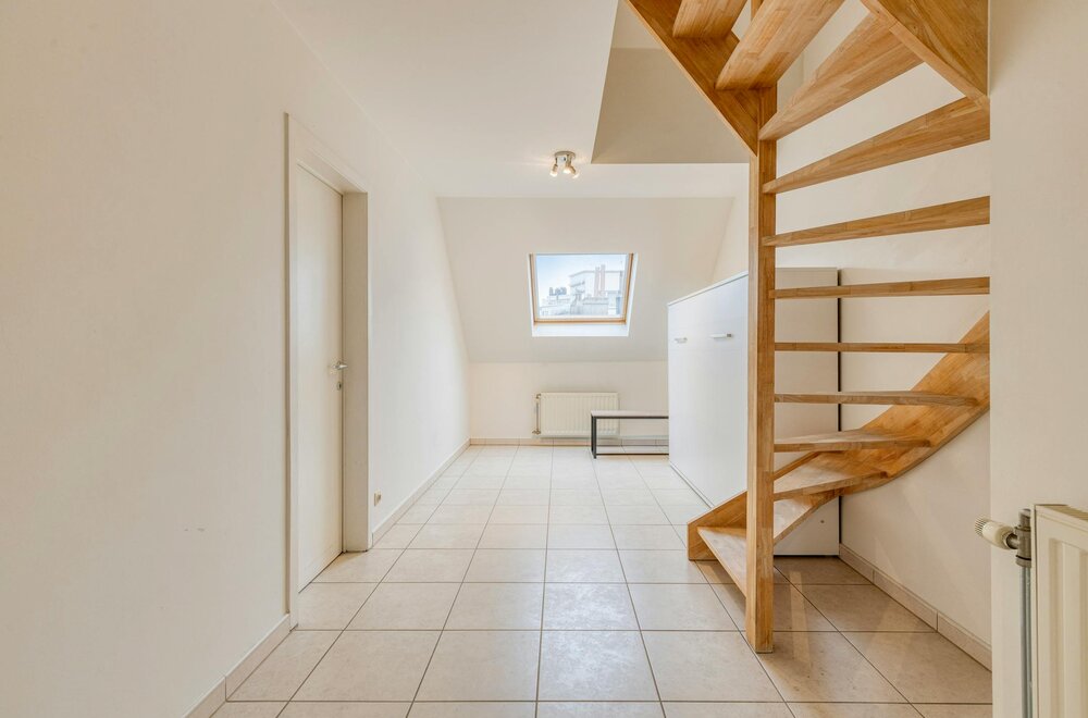lichtrijk-duplex-appartement-te-koop-in-centrum-blankenberge006.jpg