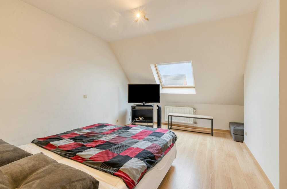 lichtrijk-duplex-appartement-te-koop-in-centrum-blankenberge008.jpg