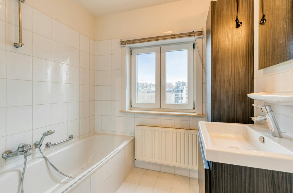 lichtrijk-duplex-appartement-te-koop-in-centrum-blankenberge009.jpg