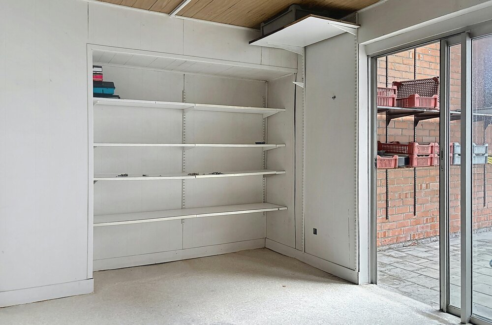 ontwikkelingspand-met-handel-en-2-appartementen-in-deurne-006.jpg