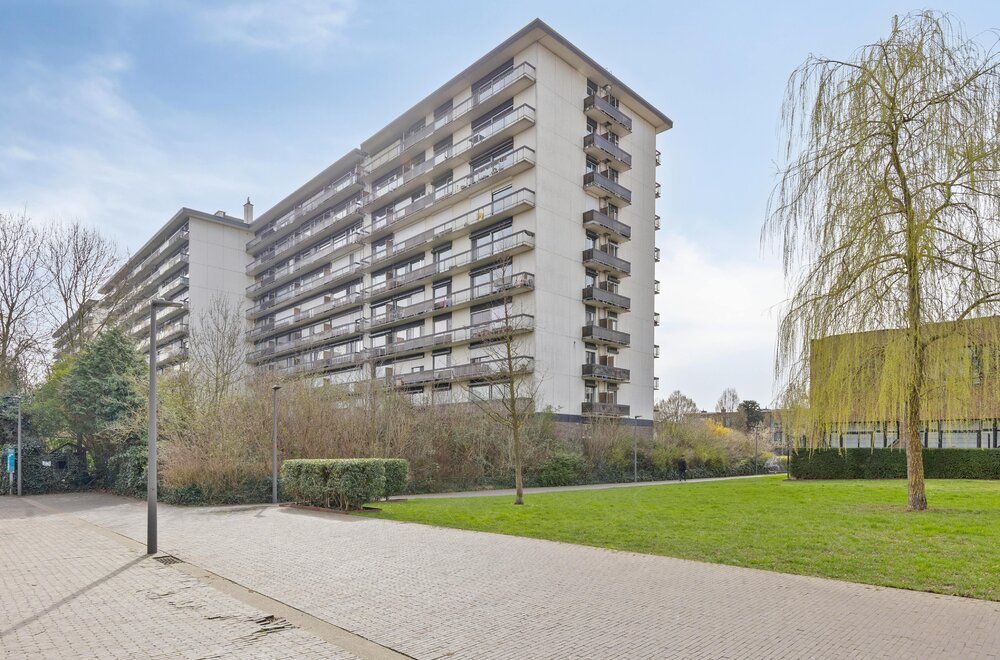 uitzonderlijk-ruim-appartement-met-2-terrassen-te-koop001.jpg