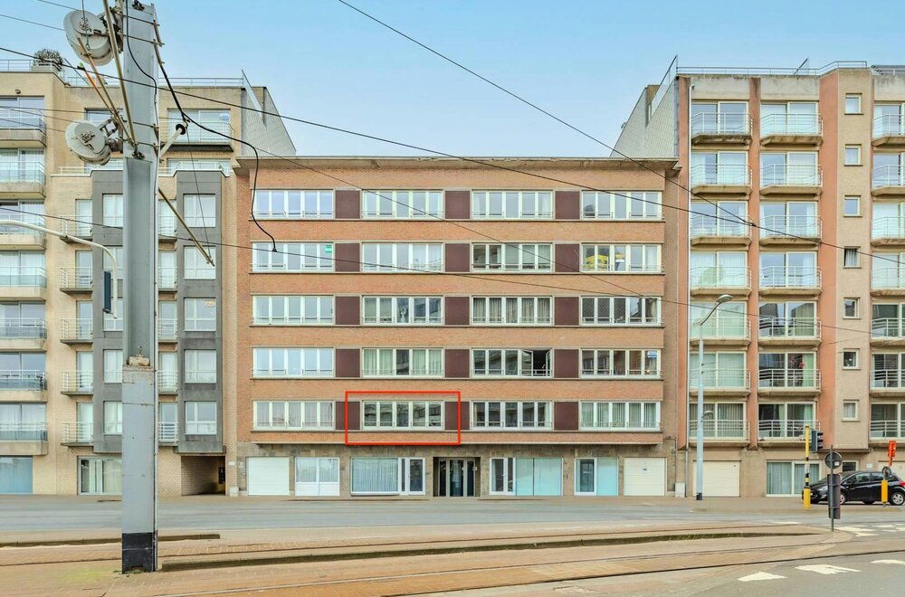 centraal-gelegen-2-slaapkamerappartement-met-zeezicht-002.jpg