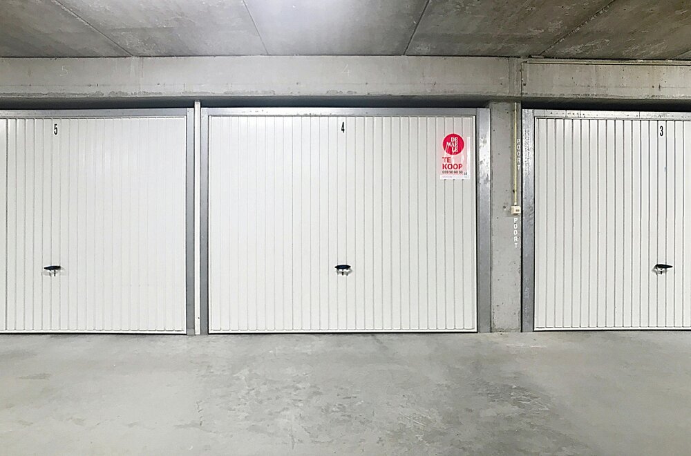 ruime-garagebox-op-topligging-te-duinenweg-001.jpg