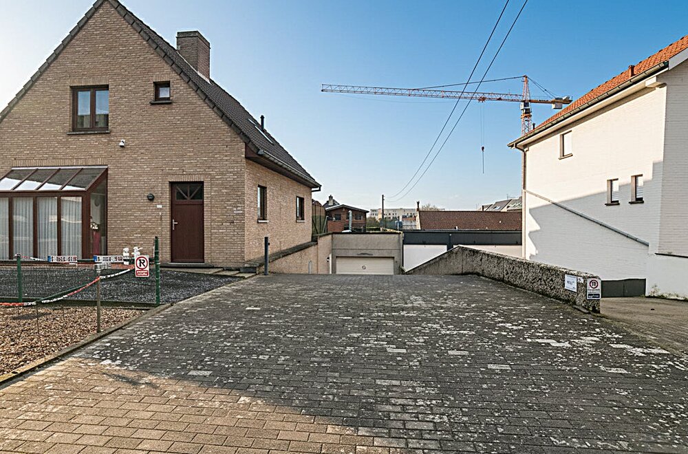 ruime-garagebox-op-topligging-te-duinenweg-005.jpg