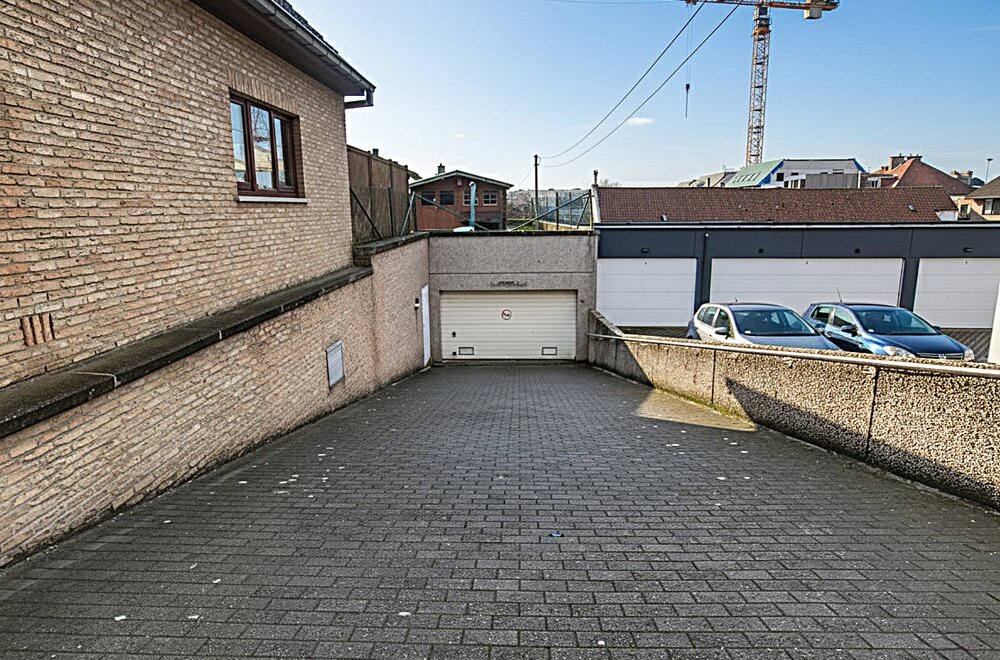 ruime-garagebox-op-topligging-te-duinenweg-013.jpg