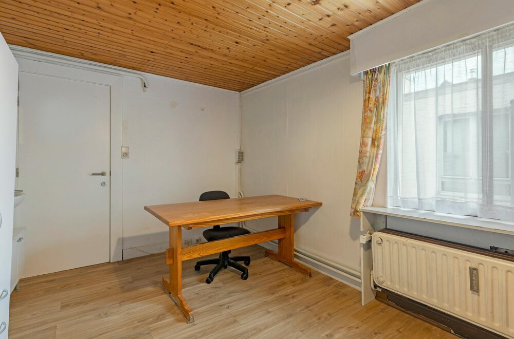 gezellig-studentenhuis-met-5-vergunde-kamers-te-koop-012.jpg