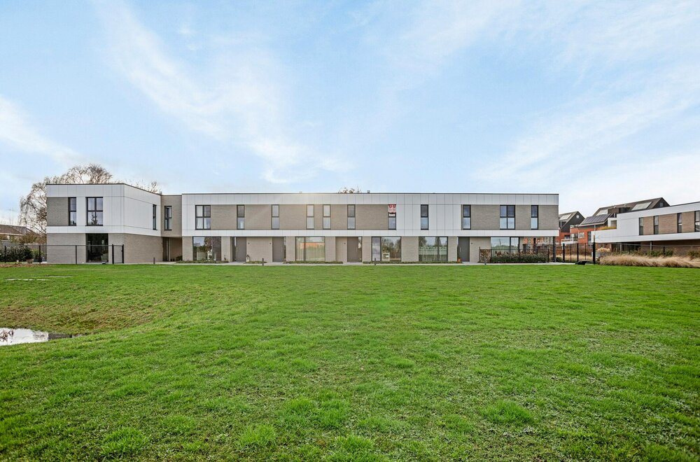 ruime-en-kwalitatieve-woning-te-koop-in-brecht-001.jpg