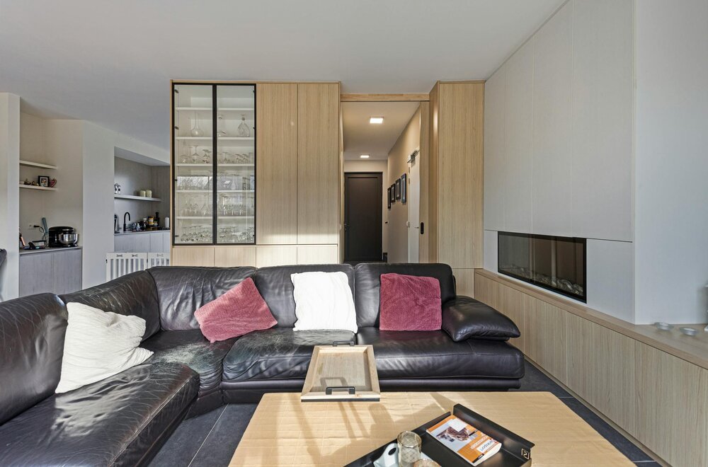 ruime-en-kwalitatieve-woning-te-koop-in-brecht-006.jpg