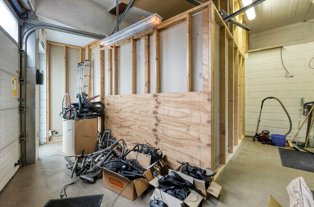 handelspand-te-koop-op-zichtlocatie-met-parking-287-m-023.jpg