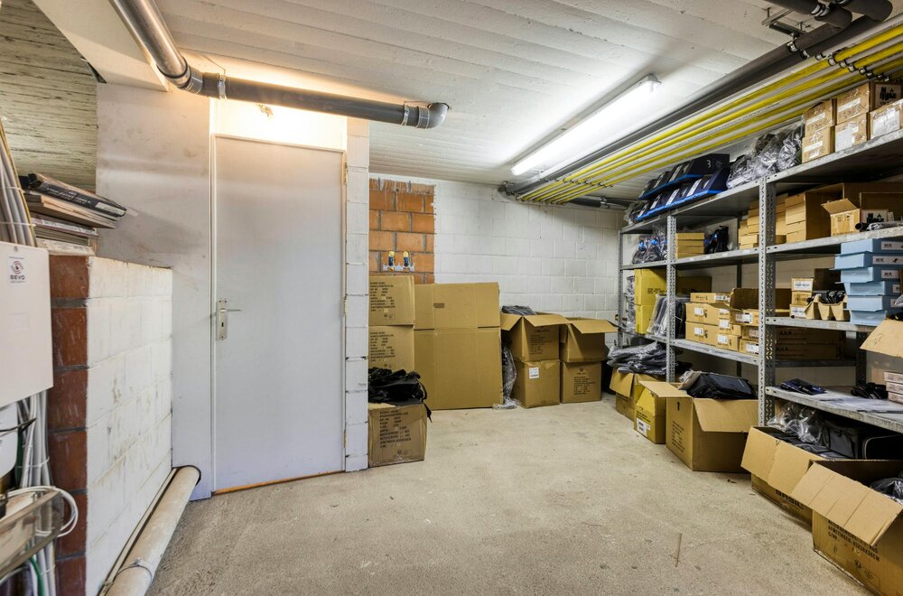 handelspand-te-koop-op-zichtlocatie-met-parking-287-m-027.jpg