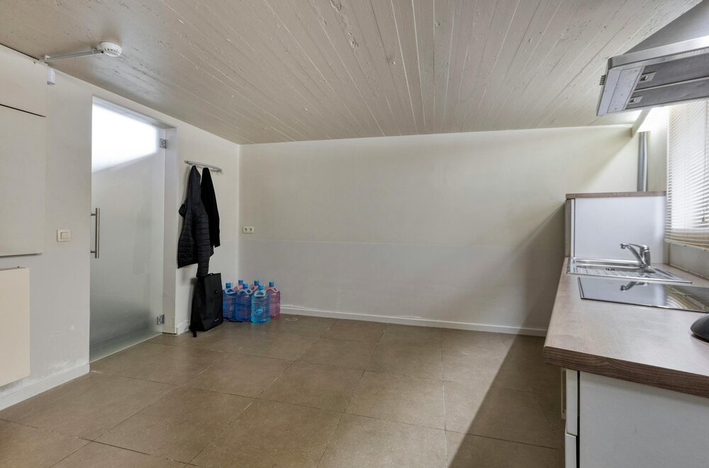 handelspand-te-koop-op-zichtlocatie-met-parking-287-m-028.jpg