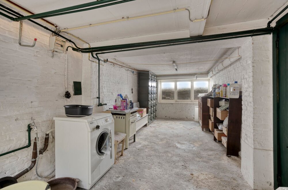 uniek-opbrengstgebouw-op-toplocatie-met-garage-in-strombeek022.jpg