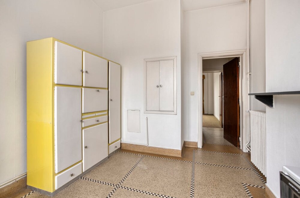 uniek-opbrengstgebouw-op-toplocatie-met-garage-in-strombeek030.jpg